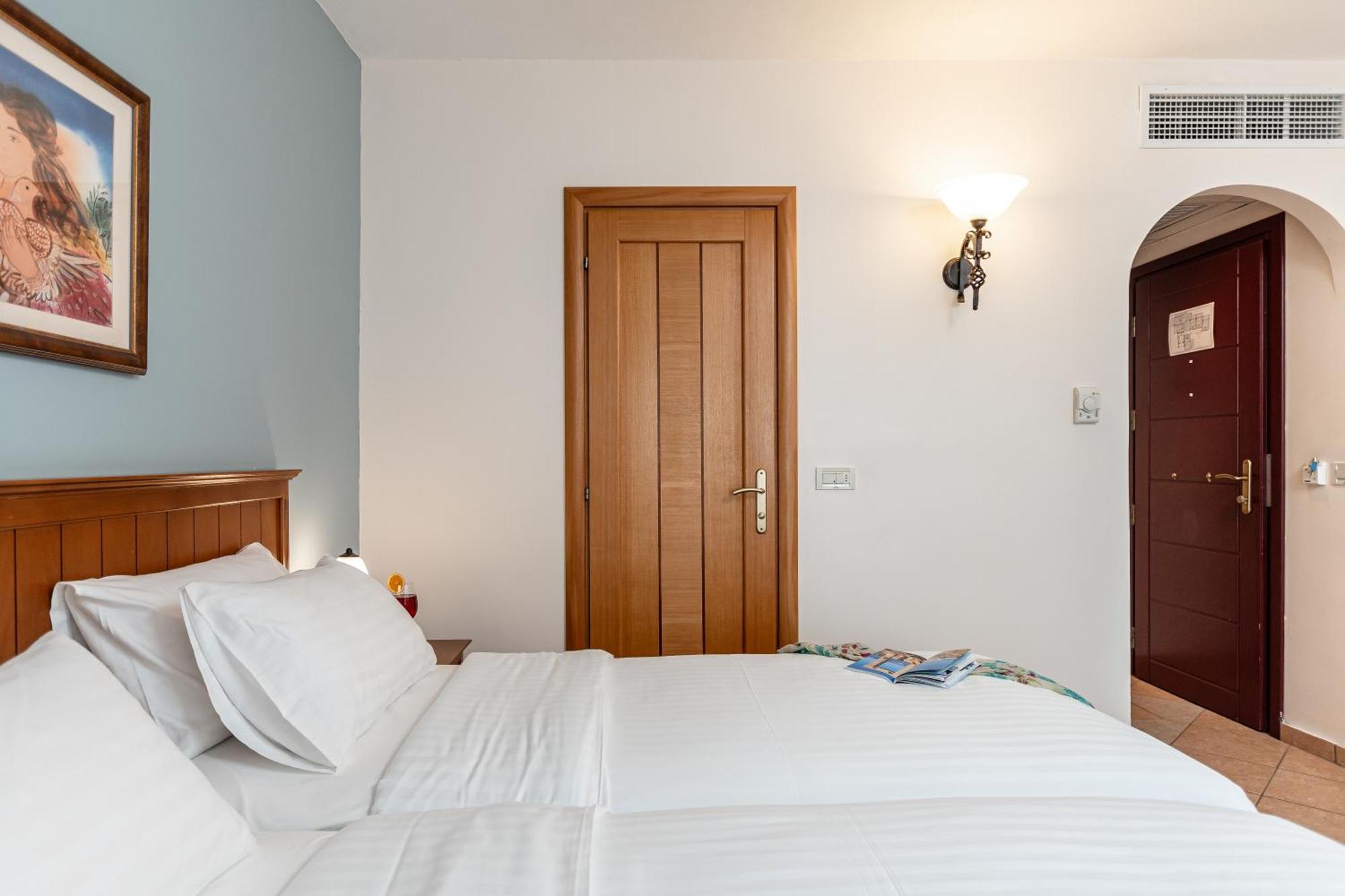 Naxos Resort Beach Hotel Naxos City Esterno foto